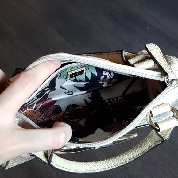 Guess Kismet Logo Mini Handbag - Picture 3 of 6